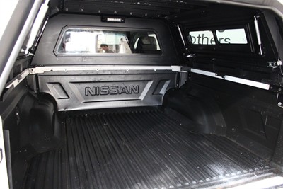 2019 Nissan Navara - Thumbnail