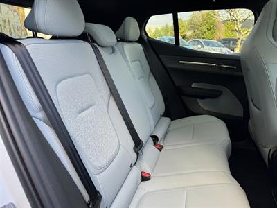 2024 Volvo EX30 - Thumbnail