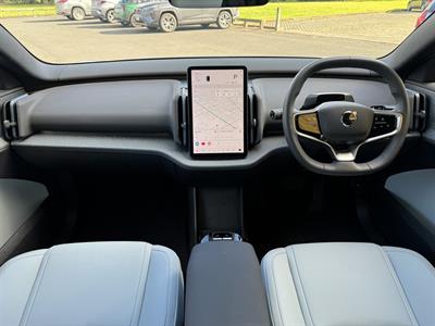 2024 Volvo EX30 - Thumbnail