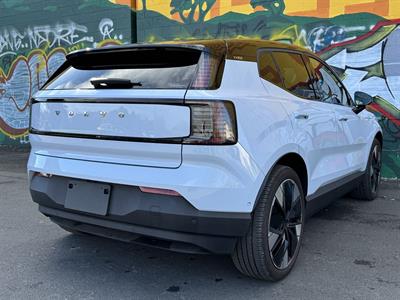 2024 Volvo EX30 - Thumbnail