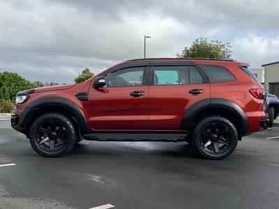 2018 Ford Everest - Thumbnail