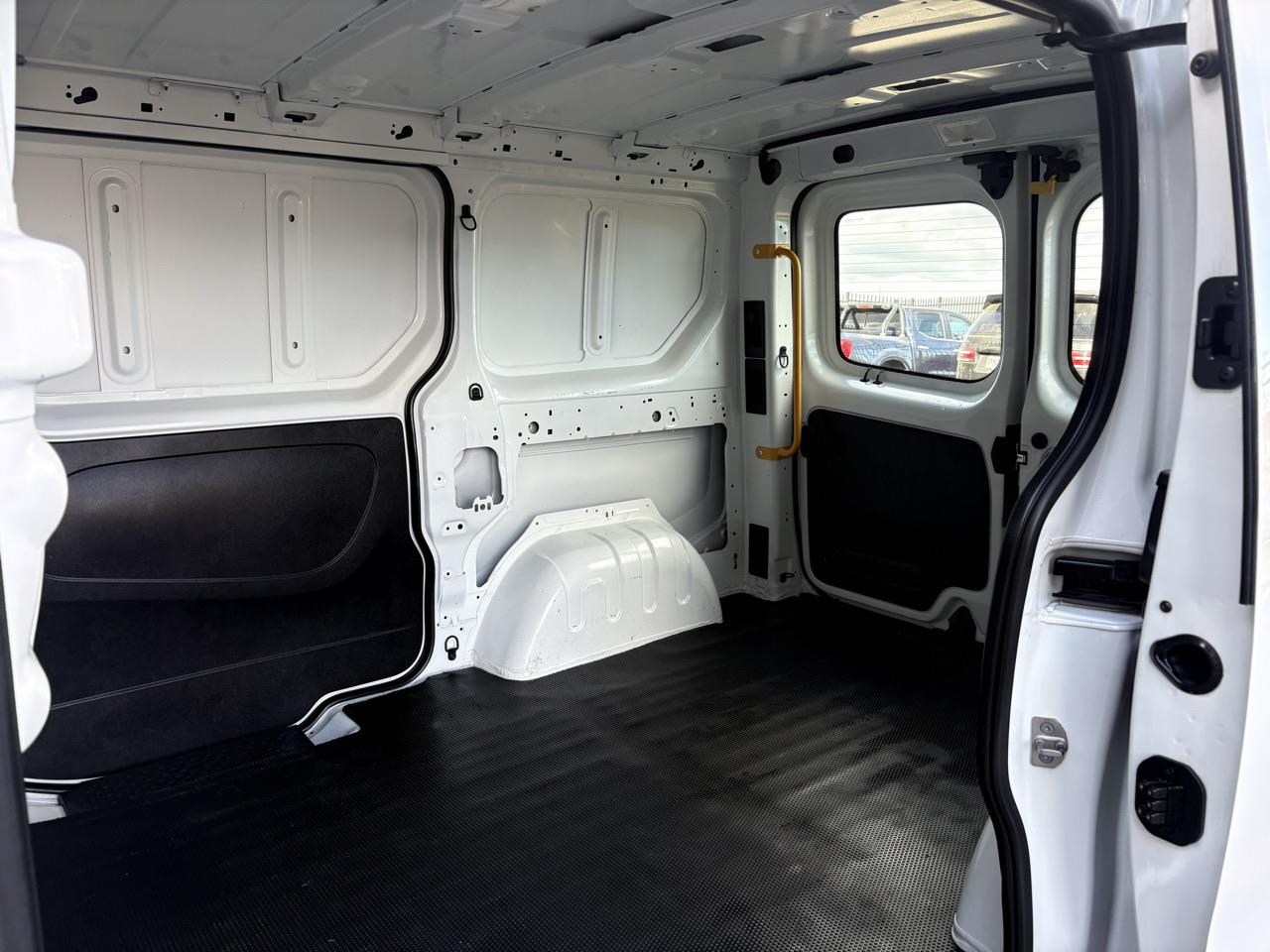 2021 Mitsubishi Express
