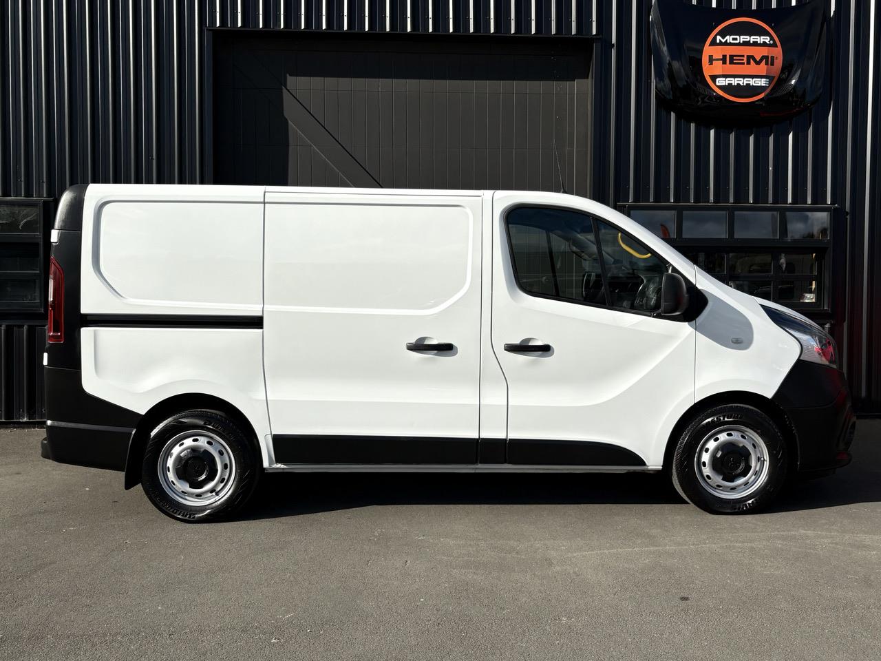 2021 Mitsubishi Express