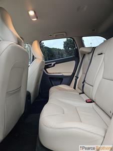 2015 Volvo Xc60 - Thumbnail
