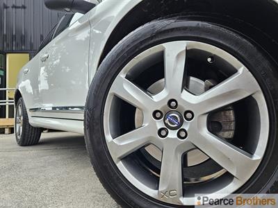 2015 Volvo Xc60 - Thumbnail