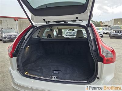 2015 Volvo Xc60 - Thumbnail