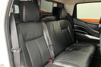 2016 Nissan Navara - Thumbnail