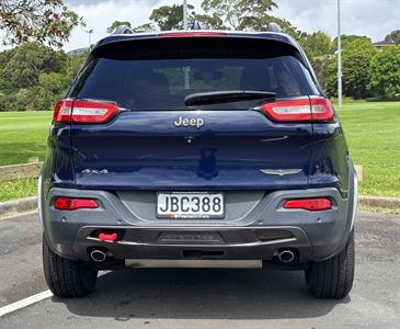 2015 Jeep Cherokee - Thumbnail