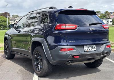 2015 Jeep Cherokee - Thumbnail