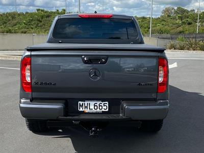 2020 Mercedes-Benz X-Class - Thumbnail