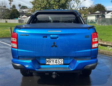 2016 Mitsubishi Triton - Thumbnail