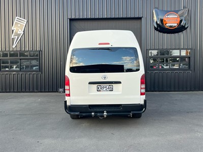 2017 Toyota Hiace - Thumbnail