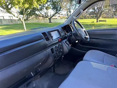 2007 Toyota Hiace - Thumbnail