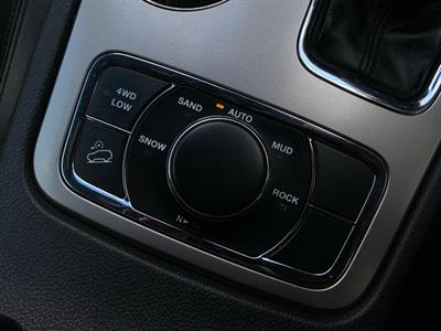 2020 Jeep GRAND CHEROKEE - Thumbnail