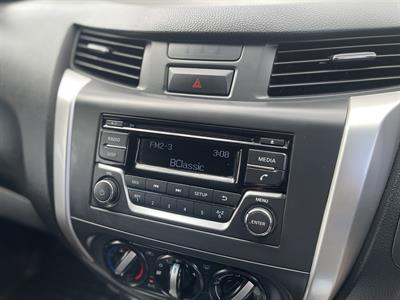 2017 Nissan Navara - Thumbnail