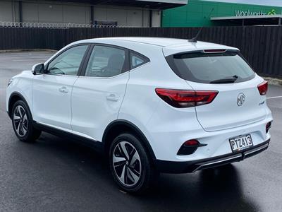 2023 MG ZS - Thumbnail