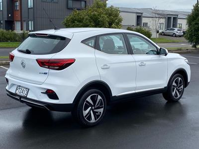 2023 MG ZS - Thumbnail