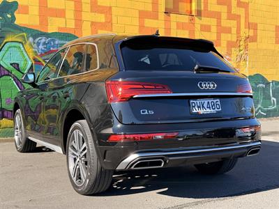 2021 Audi Q5 - Thumbnail