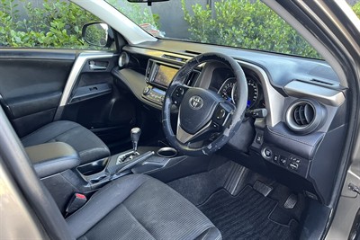 2013 Toyota RAV4 - Thumbnail