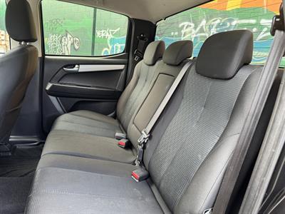 2017 Isuzu D-Max - Thumbnail