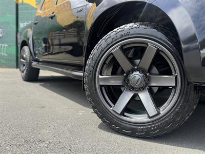 2017 Isuzu D-Max - Thumbnail