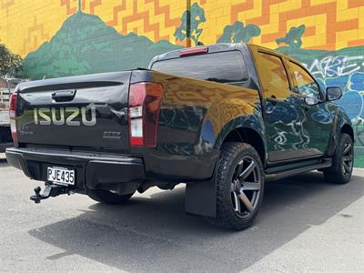 2017 Isuzu D-Max - Thumbnail