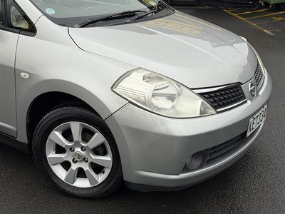 2007 Nissan Tiida - Thumbnail