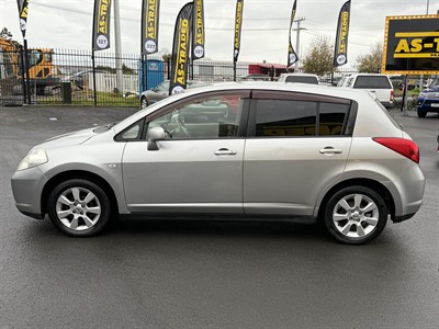 2007 Nissan Tiida - Thumbnail