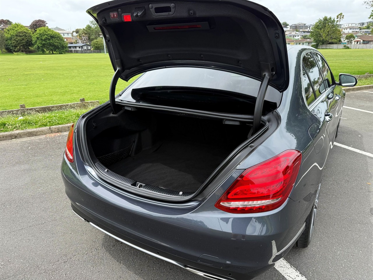 2015 Mercedes-Benz C 250