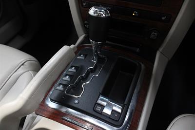 2007 Jeep Commander - Thumbnail