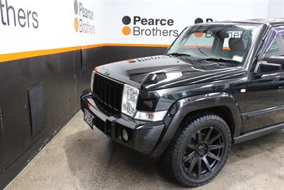 2007 Jeep Commander - Thumbnail