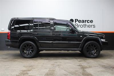 2007 Jeep Commander - Thumbnail