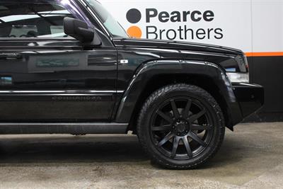 2007 Jeep Commander - Thumbnail