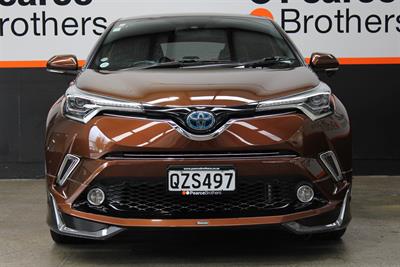 2017 Toyota C-HR - Thumbnail