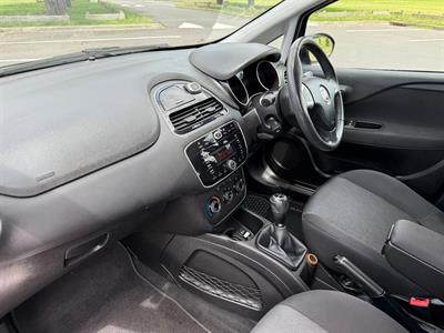 2015 Fiat PUNTO - Thumbnail