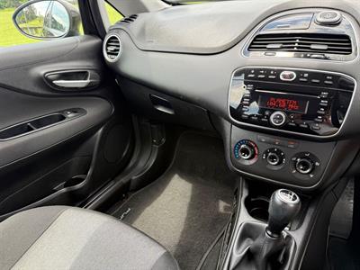 2015 Fiat PUNTO - Thumbnail