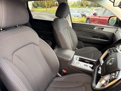 2021 Ssangyong Rexton - Thumbnail