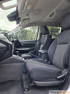 2021 Mitsubishi Triton - Thumbnail
