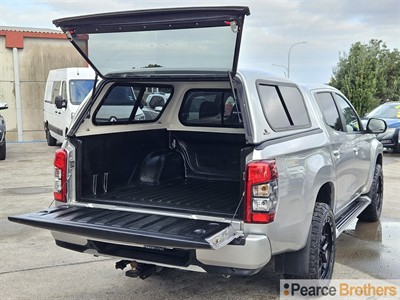 2021 Mitsubishi Triton - Thumbnail