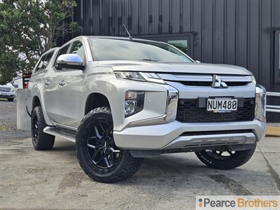 2021 Mitsubishi Triton - Thumbnail