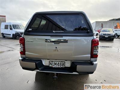 2021 Mitsubishi Triton - Thumbnail