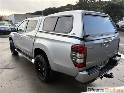 2021 Mitsubishi Triton - Thumbnail