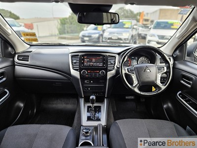 2021 Mitsubishi Triton - Thumbnail