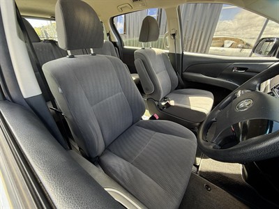 2012 Toyota Estima - Thumbnail