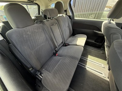 2012 Toyota Estima - Thumbnail