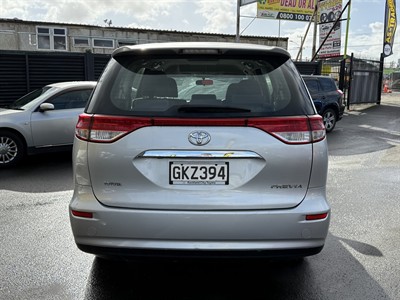 2012 Toyota Estima - Thumbnail