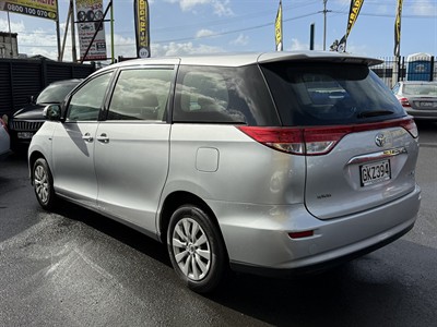 2012 Toyota Estima - Thumbnail