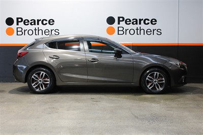 2013 Mazda Axela - Thumbnail