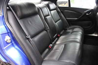 2006 Holden COMMODORE - Thumbnail