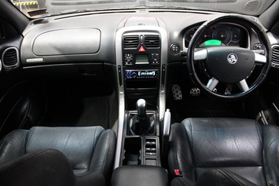 2006 Holden COMMODORE - Thumbnail